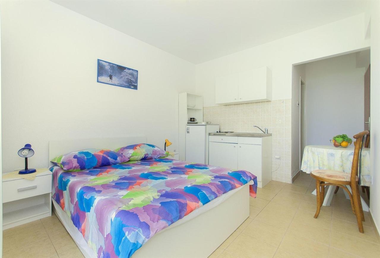 Apartments Zorica Тучепи Экстерьер фото