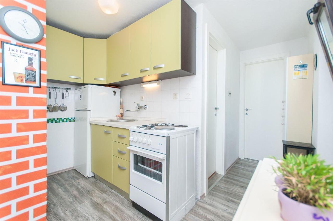 Apartments Zorica Тучепи Экстерьер фото