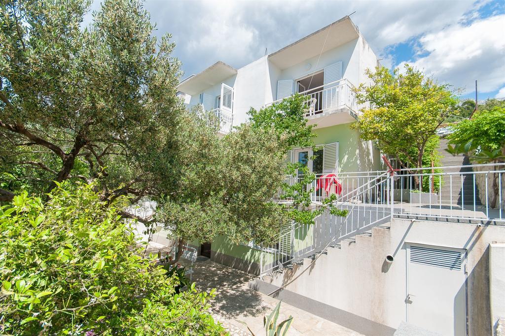 Apartments Zorica Тучепи Экстерьер фото